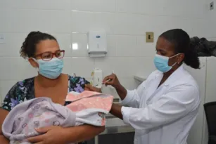 Imagem ilustrativa da imagem Lactantes começam a receber vacinação em Maricá