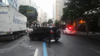 Imagem ilustrativa da imagem Trio é preso com carro roubado e arma falsa em Copacabana