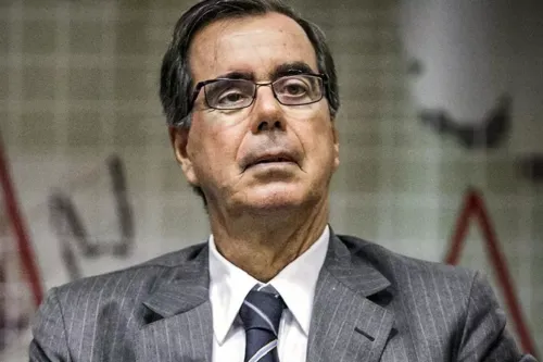 Imagem ilustrativa da imagem Morre ex-presidente do Banco Central por complicações da Covid-19