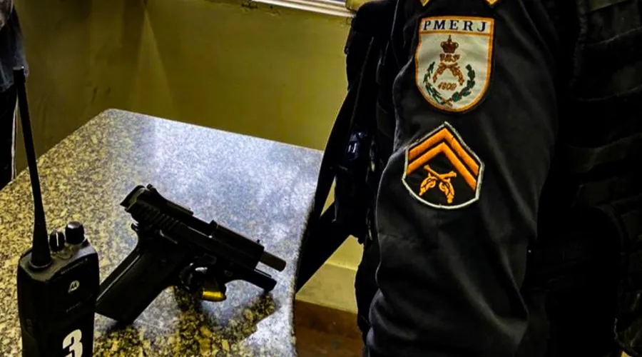 Imagem ilustrativa da imagem Adolescente é apreendido com arma no Morro do Estado, em Niterói