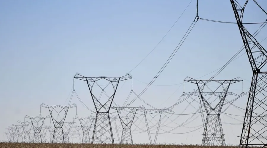 Imagem ilustrativa da imagem Setor de energia trabalha para evitar racionamento, diz ministério