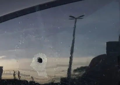 Imagem ilustrativa da imagem Passageira de transporte por aplicativo é baleada na BR-101 em São Gonçalo
