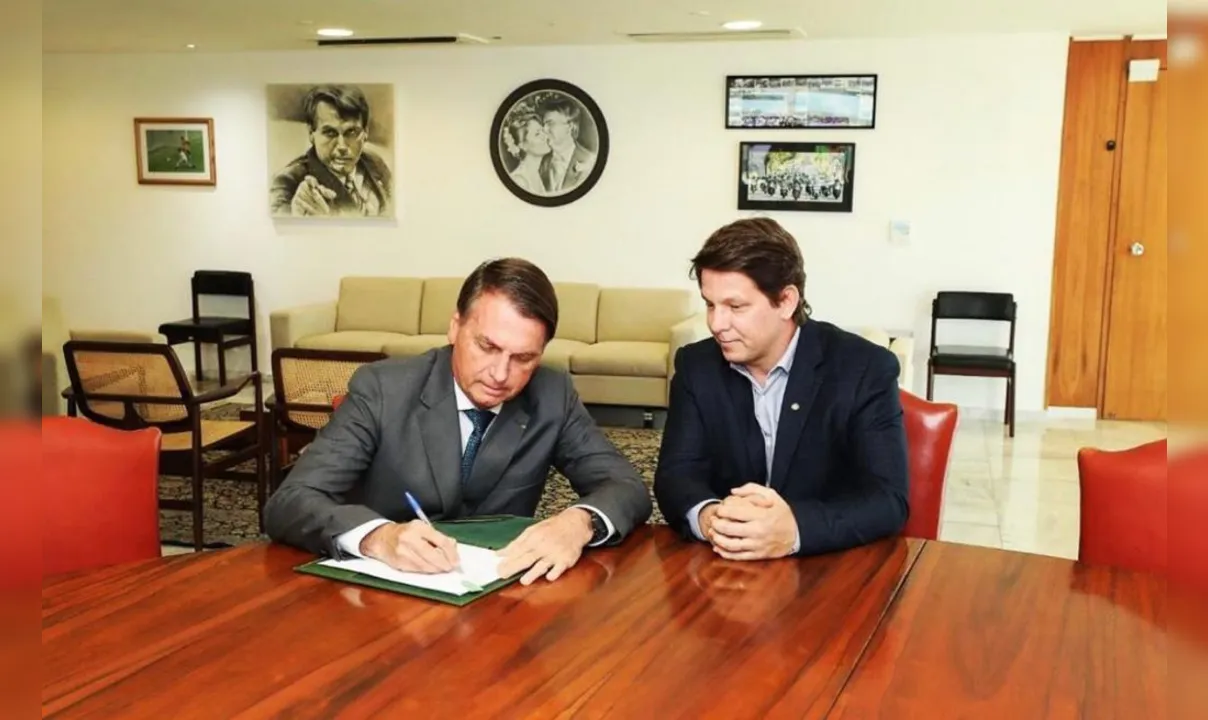 Imagem ilustrativa da imagem Bolsonaro assina decreto que regulamenta Lei Rouanet