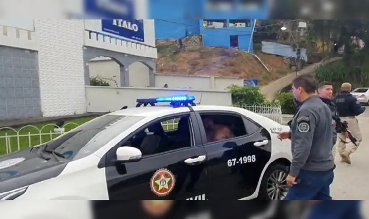 Imagem ilustrativa da imagem Maior ladrão de cargas do estado é preso pela polícia em motel da Baixada