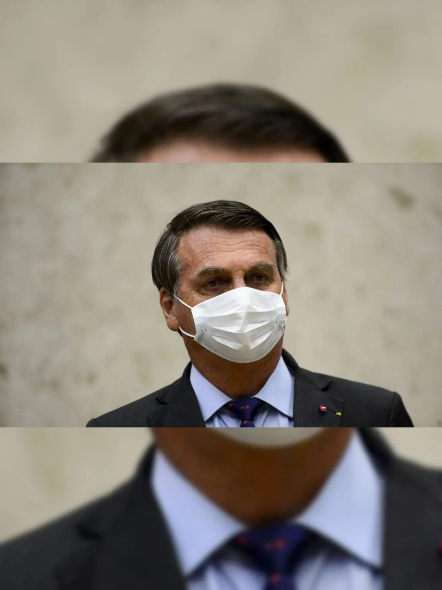 Imagem ilustrativa da imagem Bolsonaro batalha para garantir publicações e contas em redes sociais