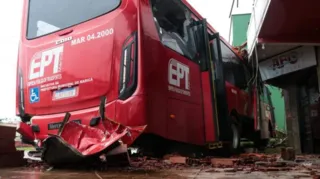 Imagem ilustrativa da imagem Grave acidente deixa pelo menos cinco feridos em Itaipuaçu