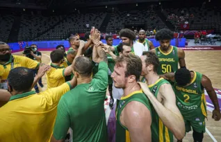 Imagem ilustrativa da imagem Brasil é vice no Pré-Olímpico de basquete e está fora dos Jogos de Tóquio