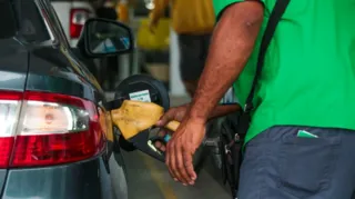 Imagem ilustrativa da imagem Petrobras anuncia novo aumento no diesel nesta quarta