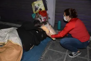 Imagem ilustrativa da imagem Em meio à onda de frio, Maricá doa agasalhos para população de rua