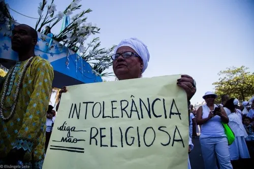 Imagem ilustrativa da imagem Crime de intolerância religiosa pode ser denunciado pelo 190