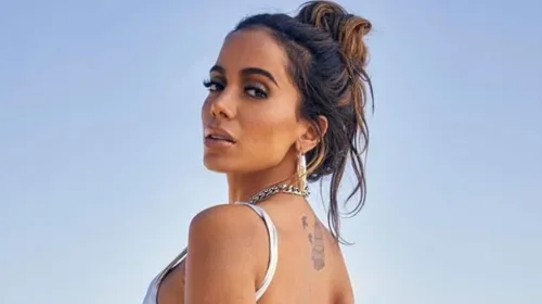 Imagem ilustrativa da imagem Anitta 'faz a limpa' no Instagram e deixa de seguir amigos famosos