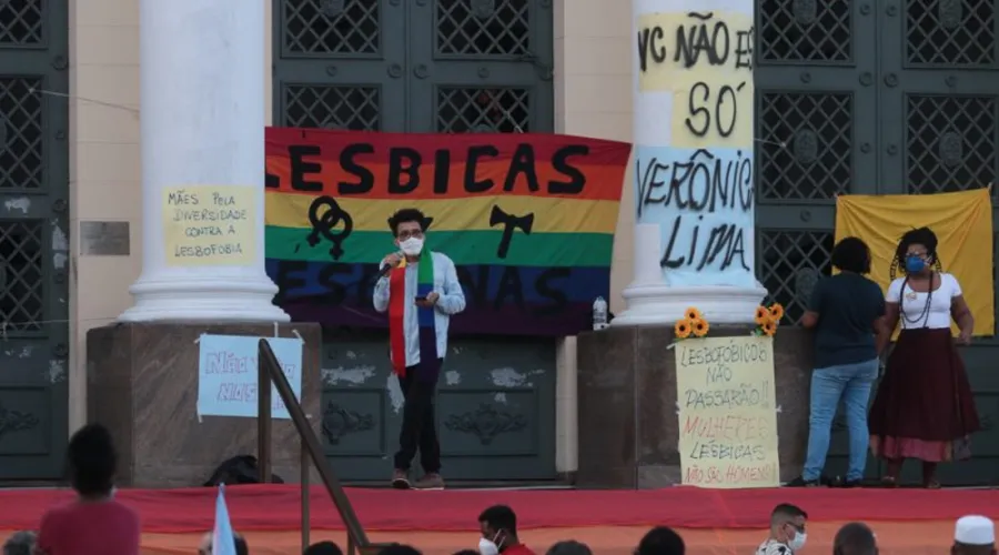 Imagem ilustrativa da imagem Após polêmica, Niterói tem lei sobre lesbocídio sancionada