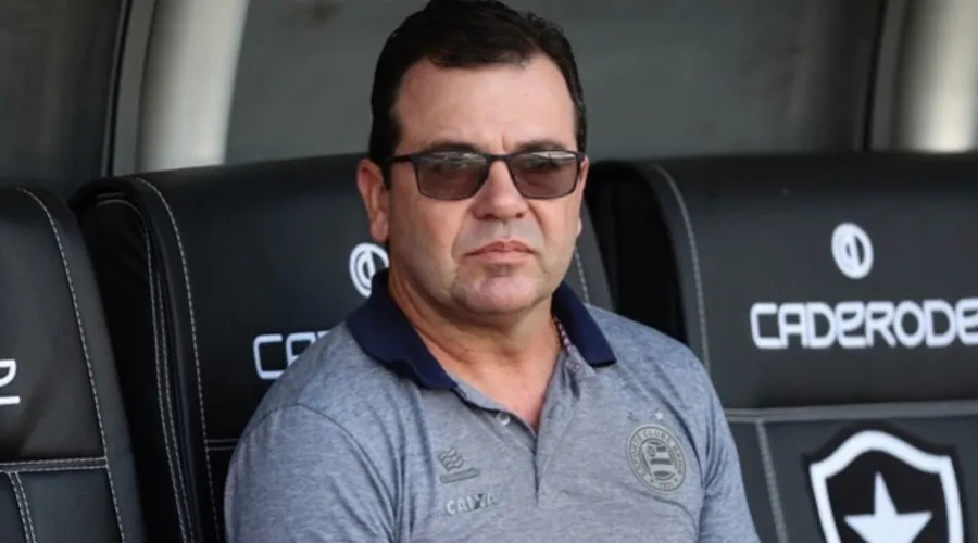 Imagem ilustrativa da imagem Botafogo anuncia Enderson Moreira como novo treinador