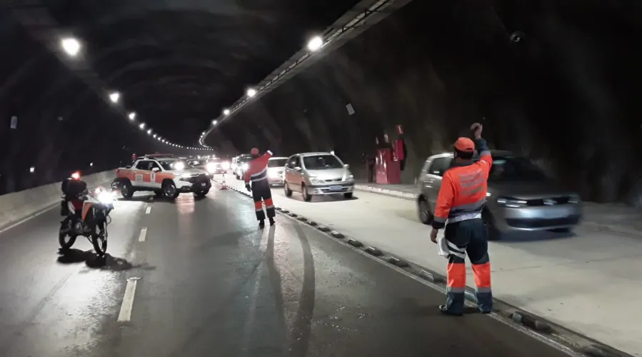Imagem ilustrativa da imagem Acidente com ferido no túnel Charitas-Cafubá em Niterói