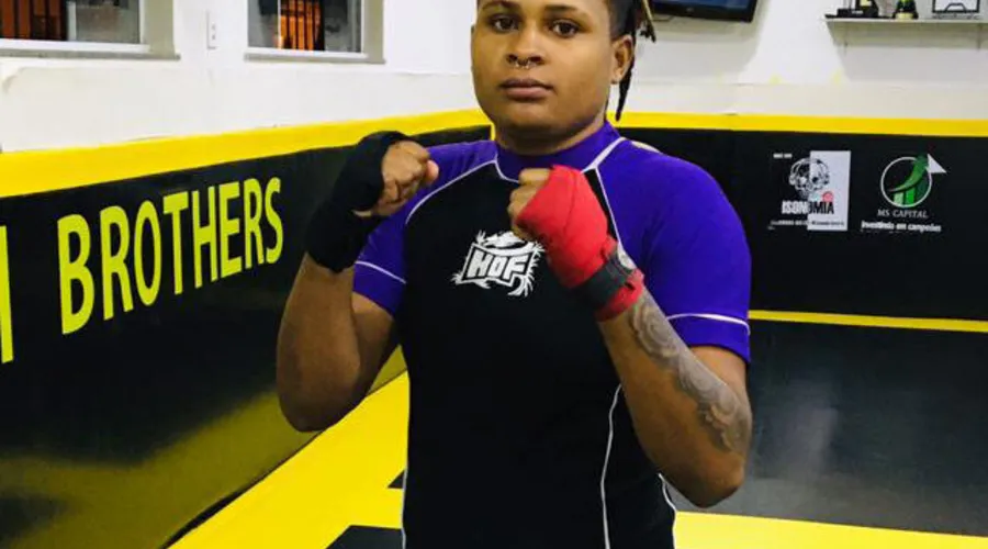 Imagem ilustrativa da imagem Tamires Vidal a 'tratora' de Niterói disputa torneio internacional de MMA
