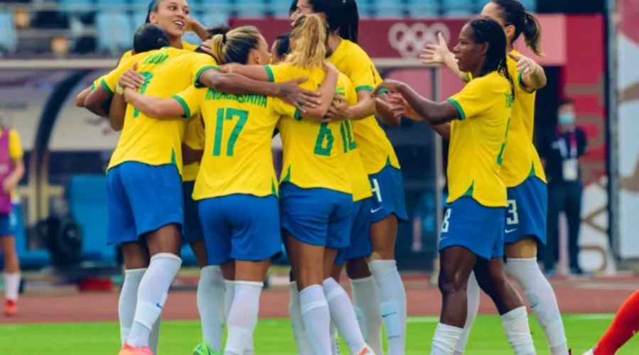 Imagem ilustrativa da imagem Seleção feminina goleia em estreia do Brasil na Olimpíada de Tóquio