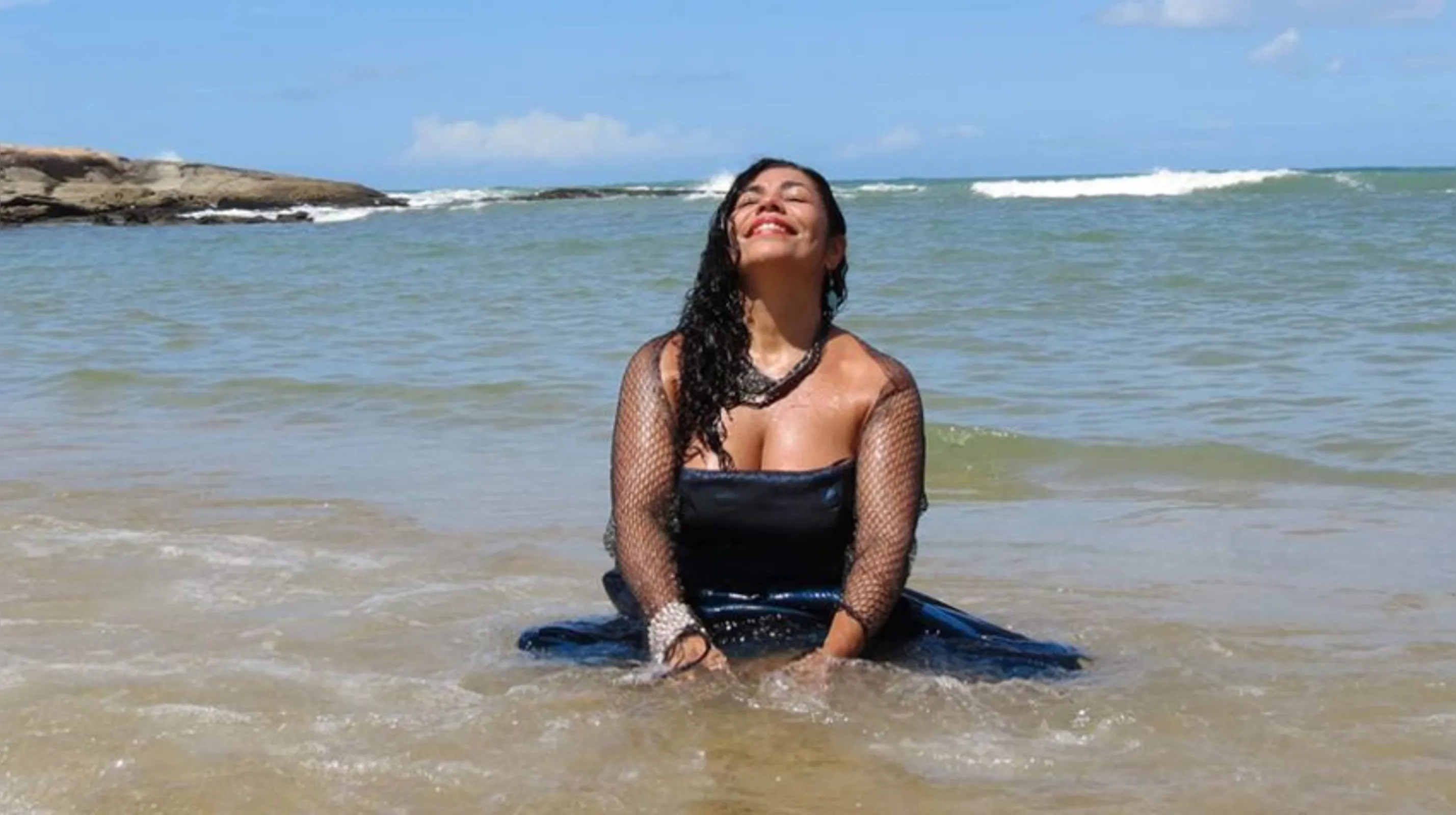 Imagem ilustrativa da imagem Cantora de Rio das Ostras lança EP com músicas autorais