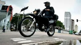 Transporte de moto por aplicativo começa a circular com passageiro em SG