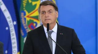 Imagem ilustrativa da imagem Bolsonaro veta punição para quem divulgar fake news
