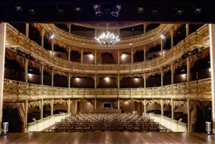 Imagem ilustrativa da imagem Niterói: academias de dança poderão usar teatros para espetáculos