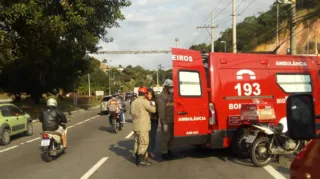 Imagem ilustrativa da imagem Acidente causa lentidão no trânsito na RJ-104, em Niterói