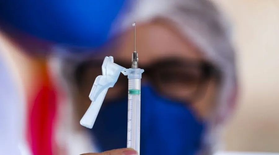 Imagem ilustrativa da imagem Vacina para combater nova variante já em andamento