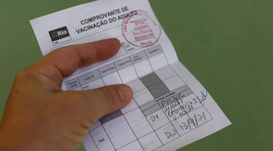 Imagem ilustrativa da imagem Marcelo Queiroga afirma que a decisão sobre passaporte da vacina será interministerial