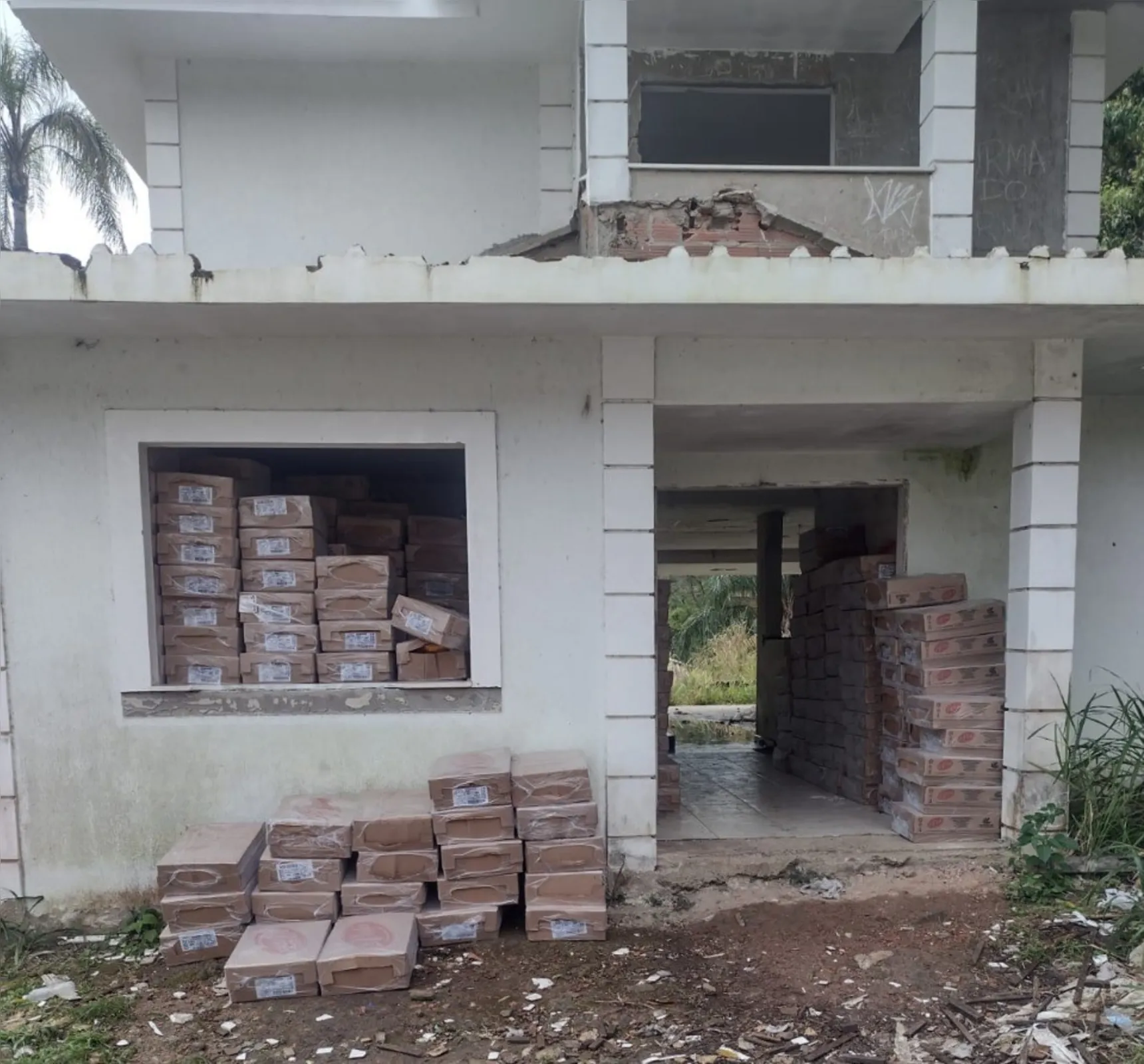 Imagem ilustrativa da imagem Polícia descobre casa usada para guardar carga roubada em SG