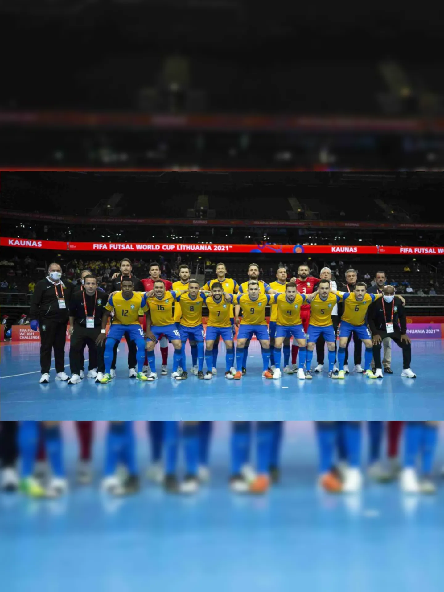 Imagem ilustrativa da imagem Brasil despacha Marrocos e está nas semifinais da Copa do Mundo de Futsal