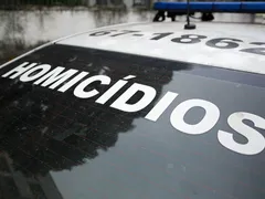 Miliciano acusado matar homem em bar é preso no Rio