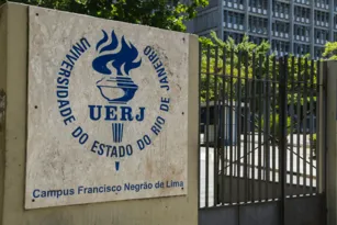 Imagem ilustrativa da imagem Governo do estado do Rio quer unificar as universidades UERJ e UEZO