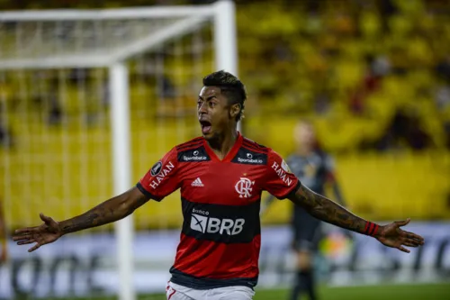 Imagem ilustrativa da imagem Flamengo passa pelo Barcelona-EQU e encara final brasileira na Libertadores