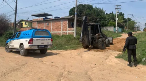 Imagem ilustrativa da imagem Ação conjunta da PM retira barricadas de 10 ruas em Itaboraí