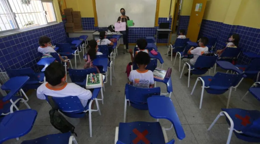 Imagem ilustrativa da imagem Novo normal: Niterói retoma aulas presenciais em mais cinco escolas municipais