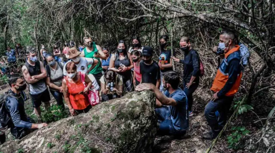 Imagem ilustrativa da imagem Trilha guiada em parque de Itaboraí conecta população à natureza