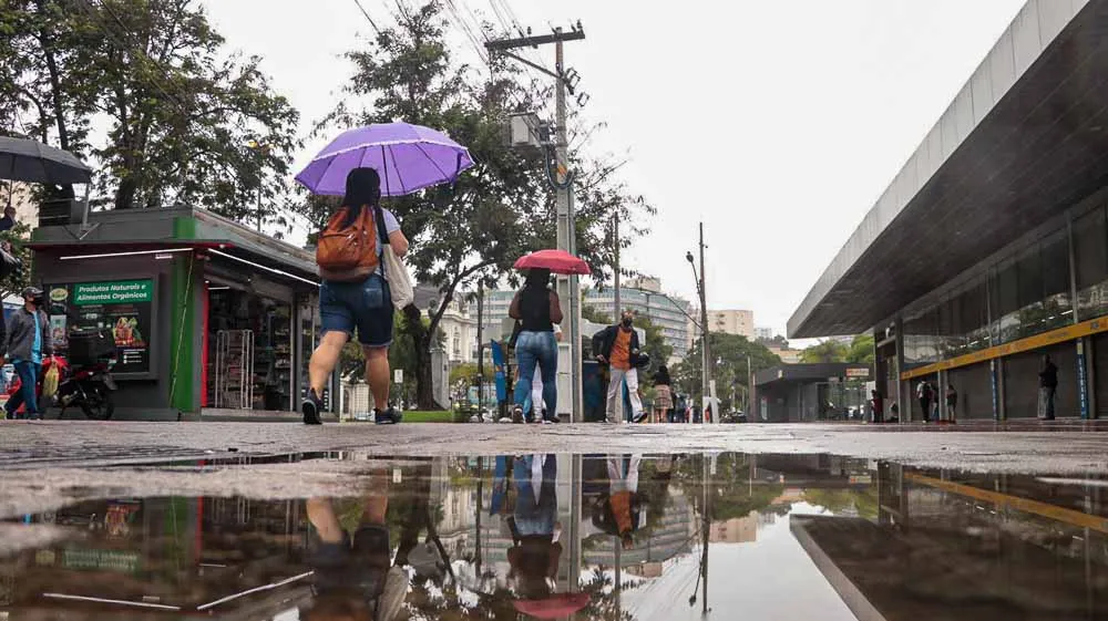 Imagem ilustrativa da imagem Previsão de chuva durante todo o feriadão em Niterói