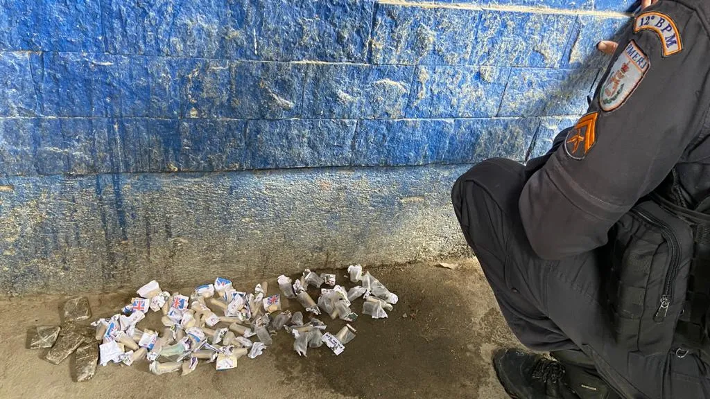 Imagem ilustrativa da imagem Dupla é presa com drogas na Região Oceânica de Niterói