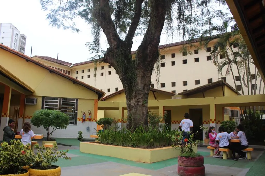 Imagem ilustrativa da imagem Prefeitura de Niterói entrega obras de revitalização em escola da Zona Sul