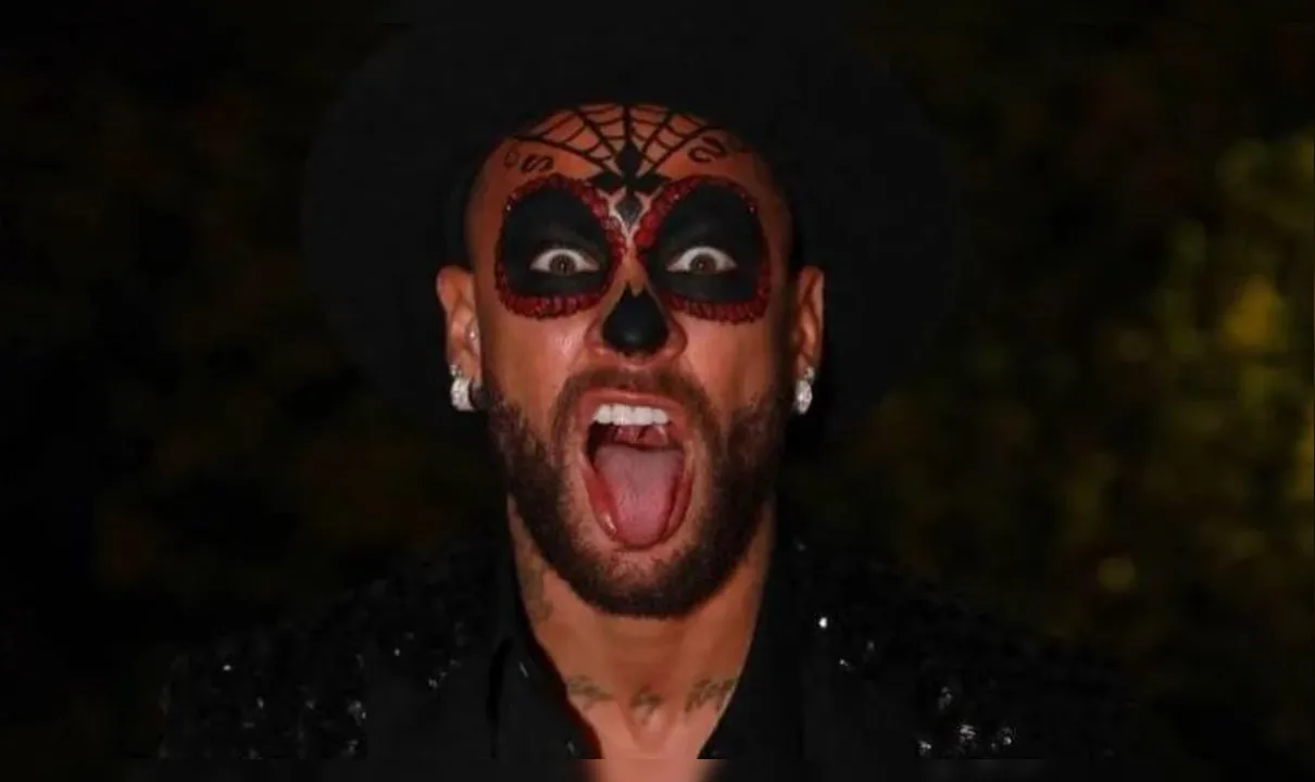 Imagem ilustrativa da imagem Neymar curte festa de Halloween em Paris após vitória de virada do PSG