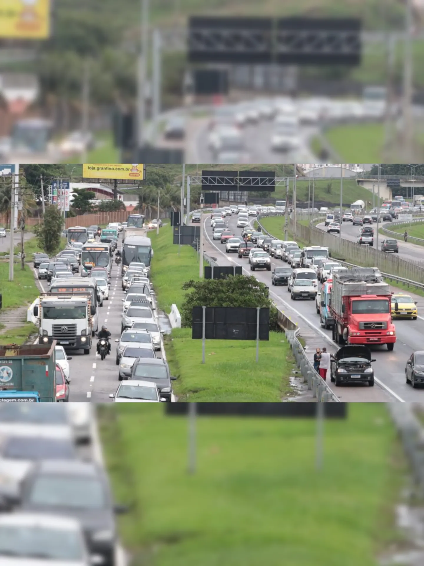 Imagem ilustrativa da imagem Trânsito lento na saída para o feriadão para Região dos Lagos