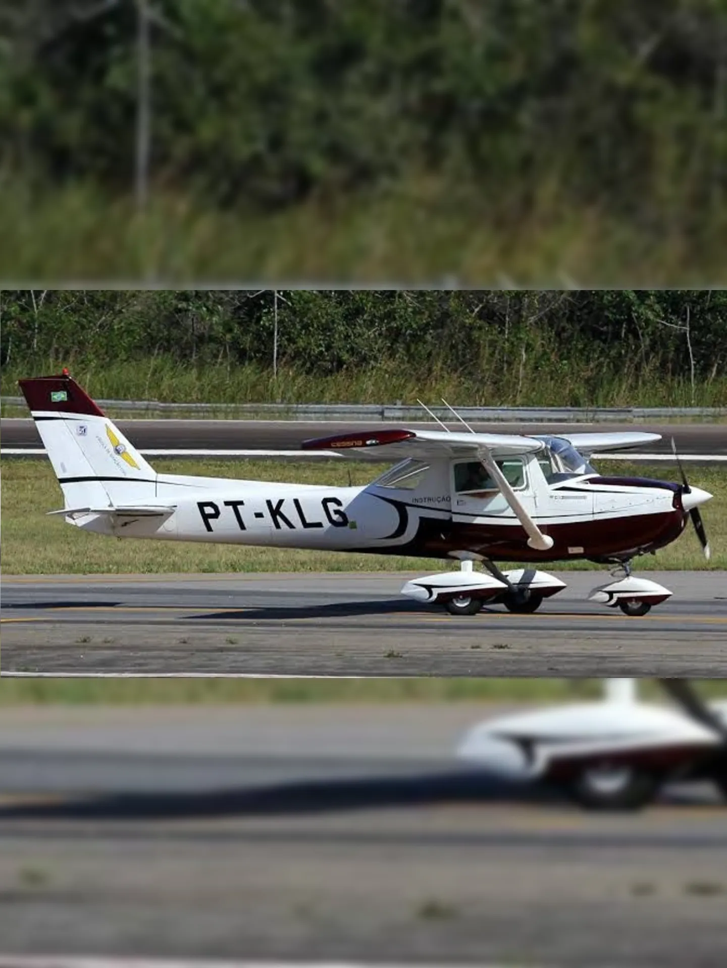 Imagem ilustrativa da imagem Avião de pequeno porte cai e deixa dois feridos na Zona Oeste do Rio