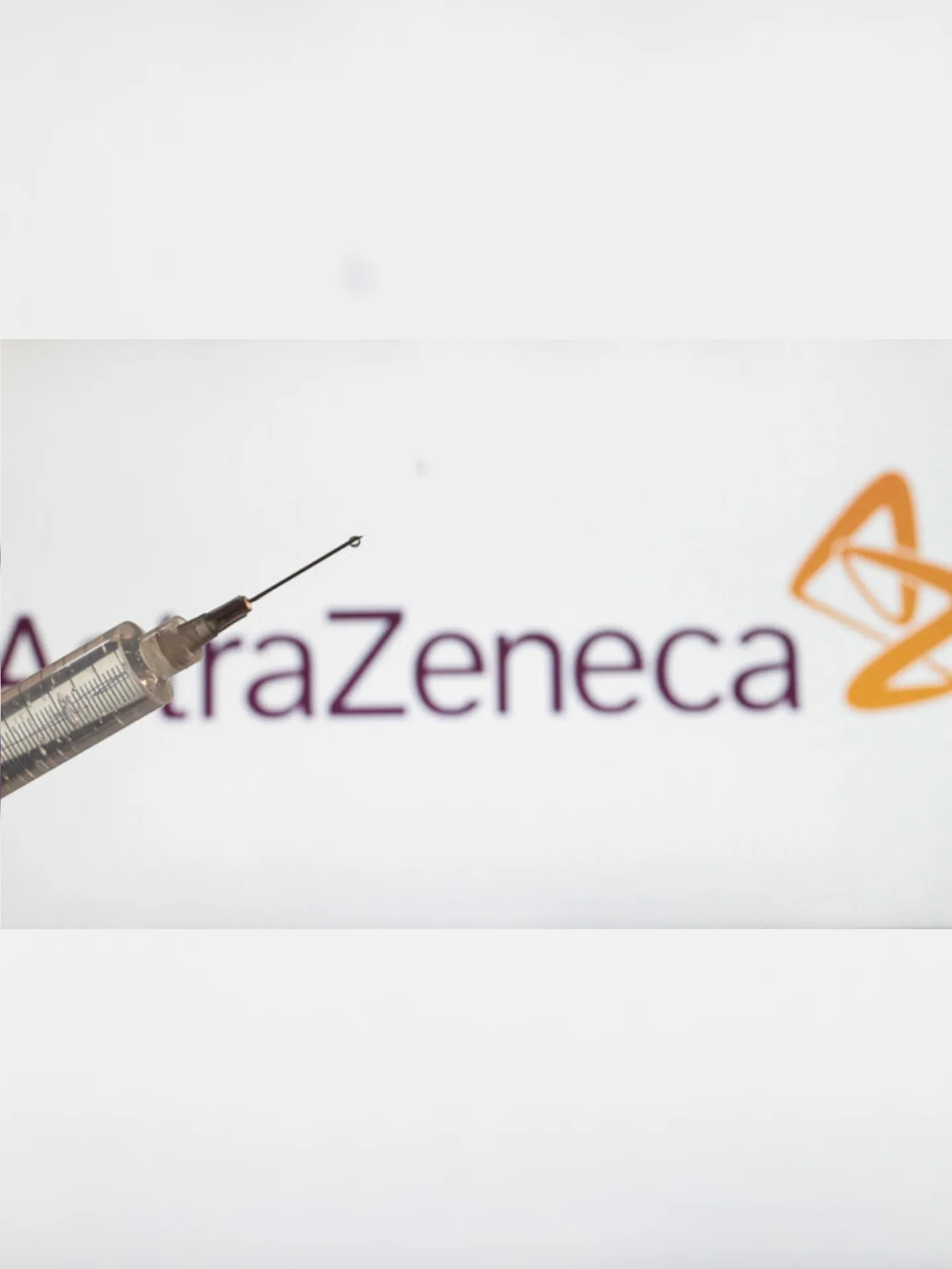 Imagem ilustrativa da imagem Estudo aponta que terceira dose da AstraZeneca neutraliza Ômicron