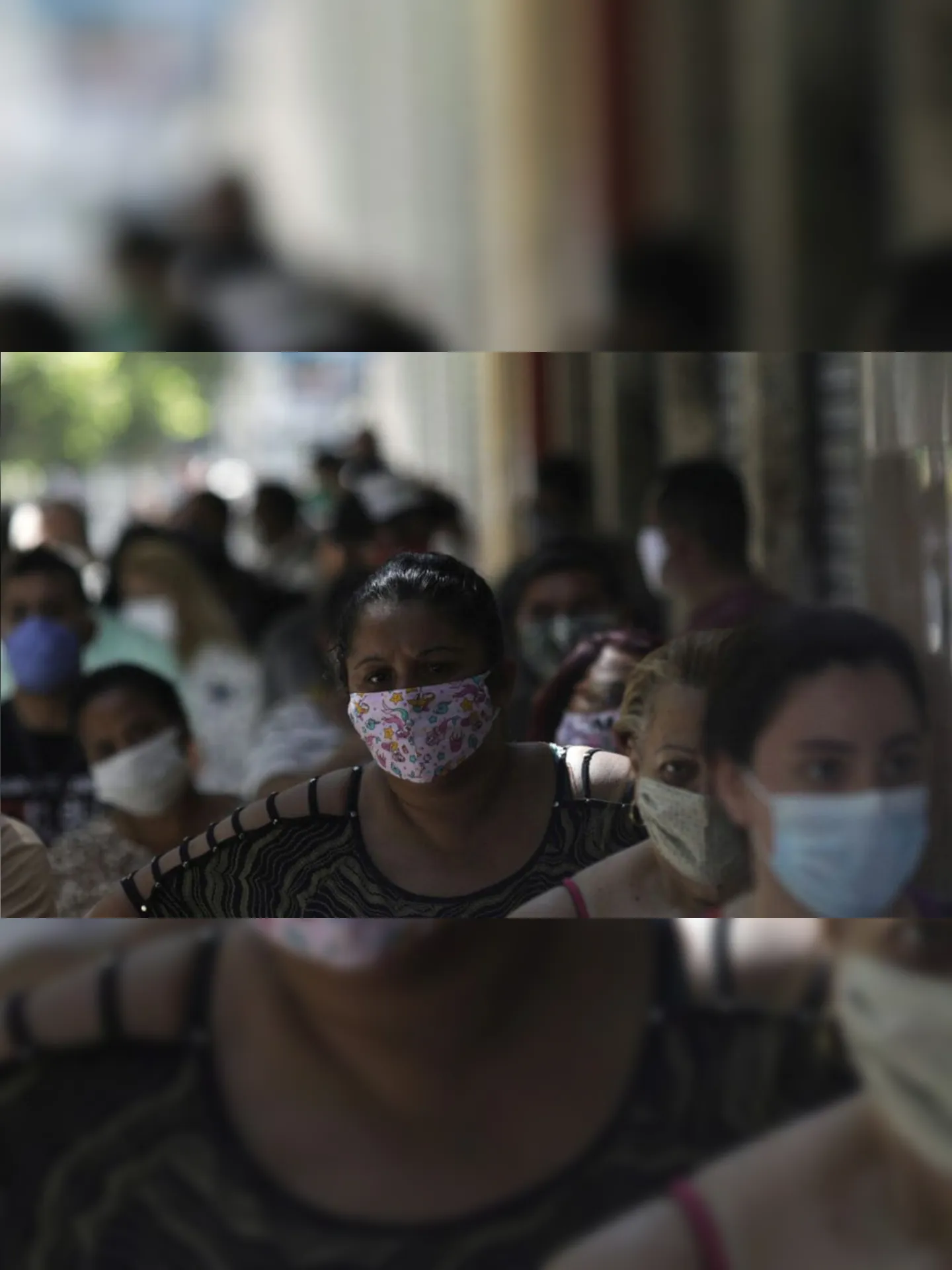 Imagem ilustrativa da imagem Saúde define critérios para flexibilizar uso de máscaras no Rio