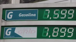 Imagem ilustrativa da imagem Bolsonaro quer discutir preço da gasolina na volta ao Brasil