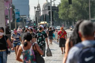 Imagem ilustrativa da imagem Covid-19: Cidade do Rio permanece em bandeira amarela