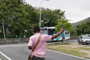 Imagem ilustrativa da imagem Ônibus intermunicipais de Niterói e SG entre os mais multados