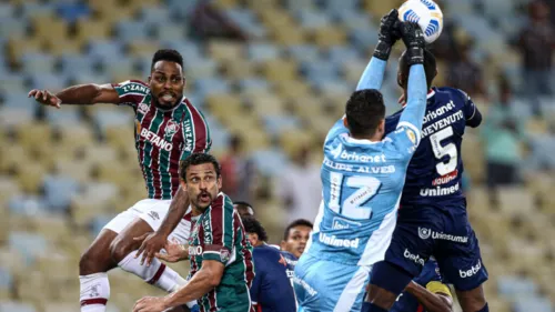 Imagem ilustrativa da imagem Sob vaias, Fluminense sofre derrota em casa na volta da torcida