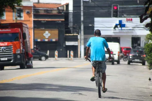 Imagem ilustrativa da imagem Perigo: ciclistas em risco em ruas da Zona Norte de Niterói