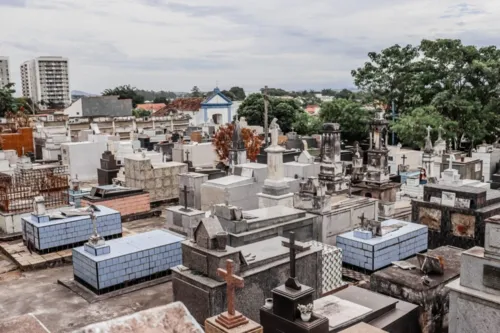 Imagem ilustrativa da imagem Cemitérios de Itaboraí estarão abertos para visitação no Dia de Finados