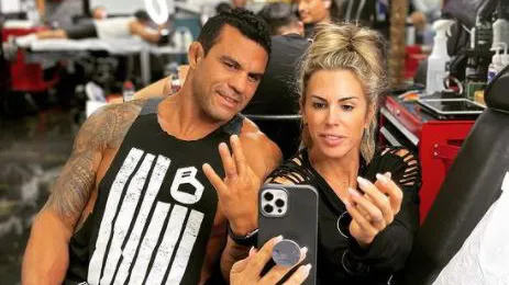 Imagem ilustrativa da imagem Quem lacra, não lucra! Vitor Belfort e Joana Prado perdem patrocínio após declaração